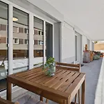 Alpen I I I Modern I Parkplatz Arosa